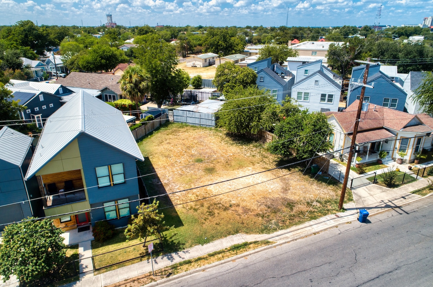 Build Your Dream Home in Historic Lavaca